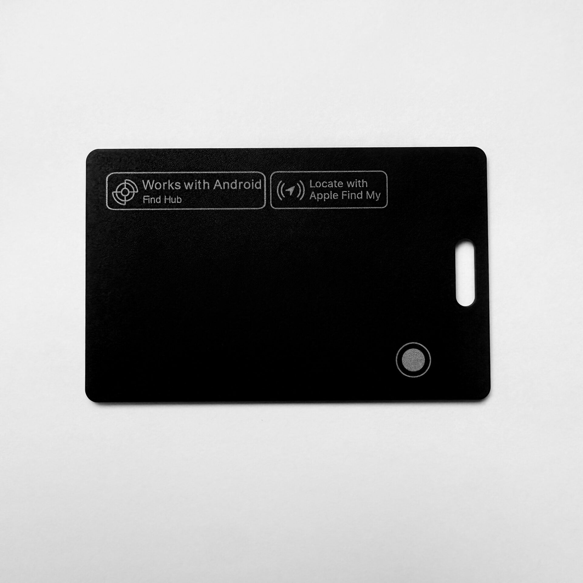 Ultraplonas GPS seklys ir lokatorius, veikiantis su Apple Find My ir Android Find Hub, skirtas daiktų apsaugai ir tiksliam sekimui.